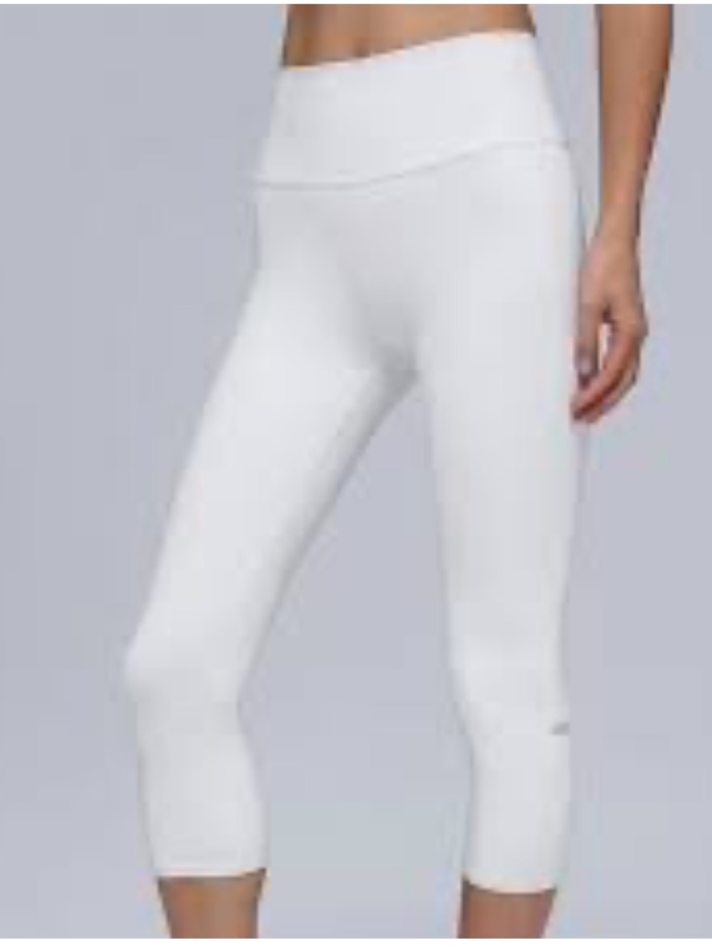 ALO Yoga White High-Rise Capri Leggings